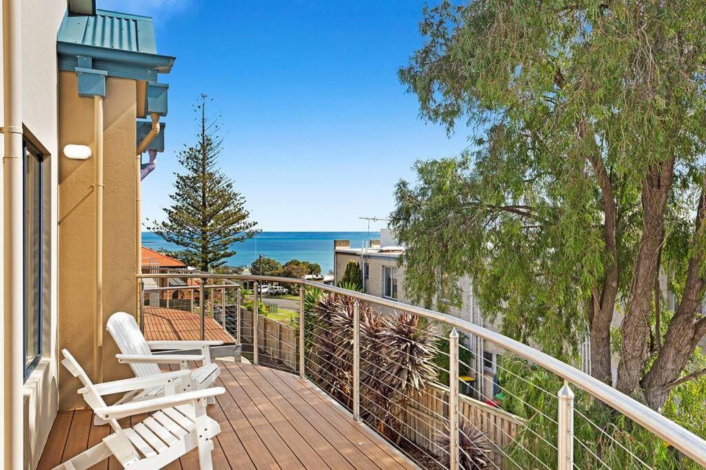 カウズ Stunning Oceanviews With Large Balcony 3Bed 2Bathヴィラ エクステリア 写真