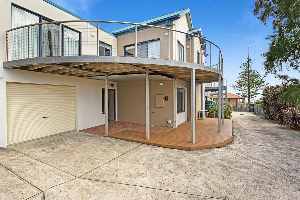 カウズ Stunning Oceanviews With Large Balcony 3Bed 2Bathヴィラ エクステリア 写真